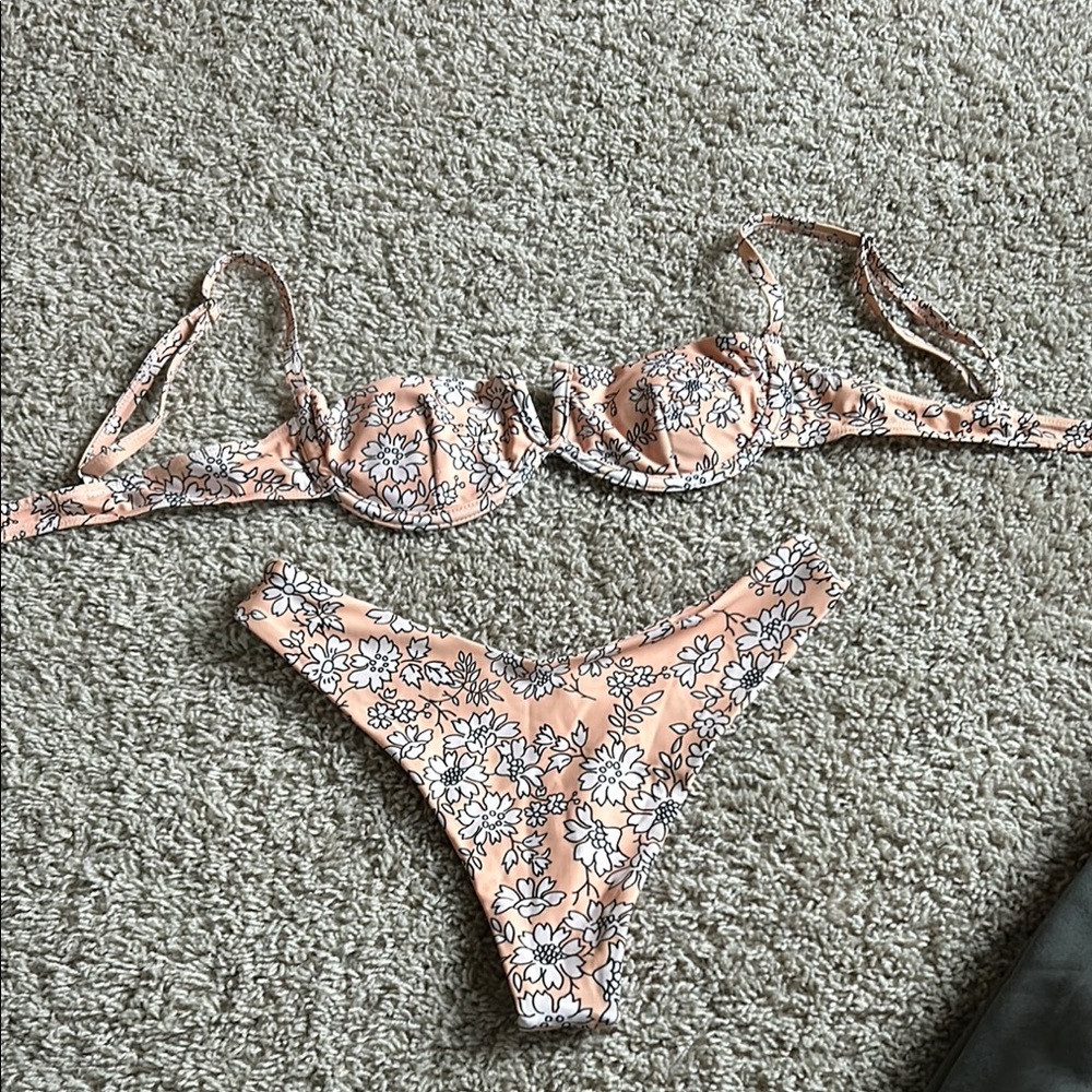 SHEIN Floral Bikini - Peach and White